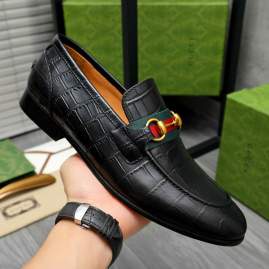 Picture of Gucci Shoes _SKUGuccisz39-44h07137619